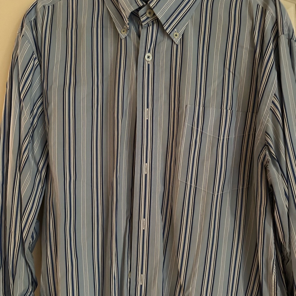 Tommy Hilfiger Men's Casual Blue and White Striped Shirt